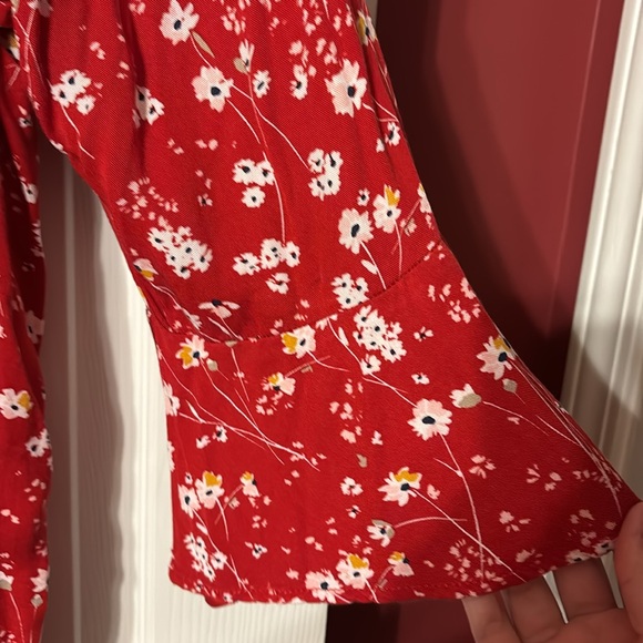 Liz Claiborne red flowered box square neck shirt size xxl worn once - Picture 4 of 7